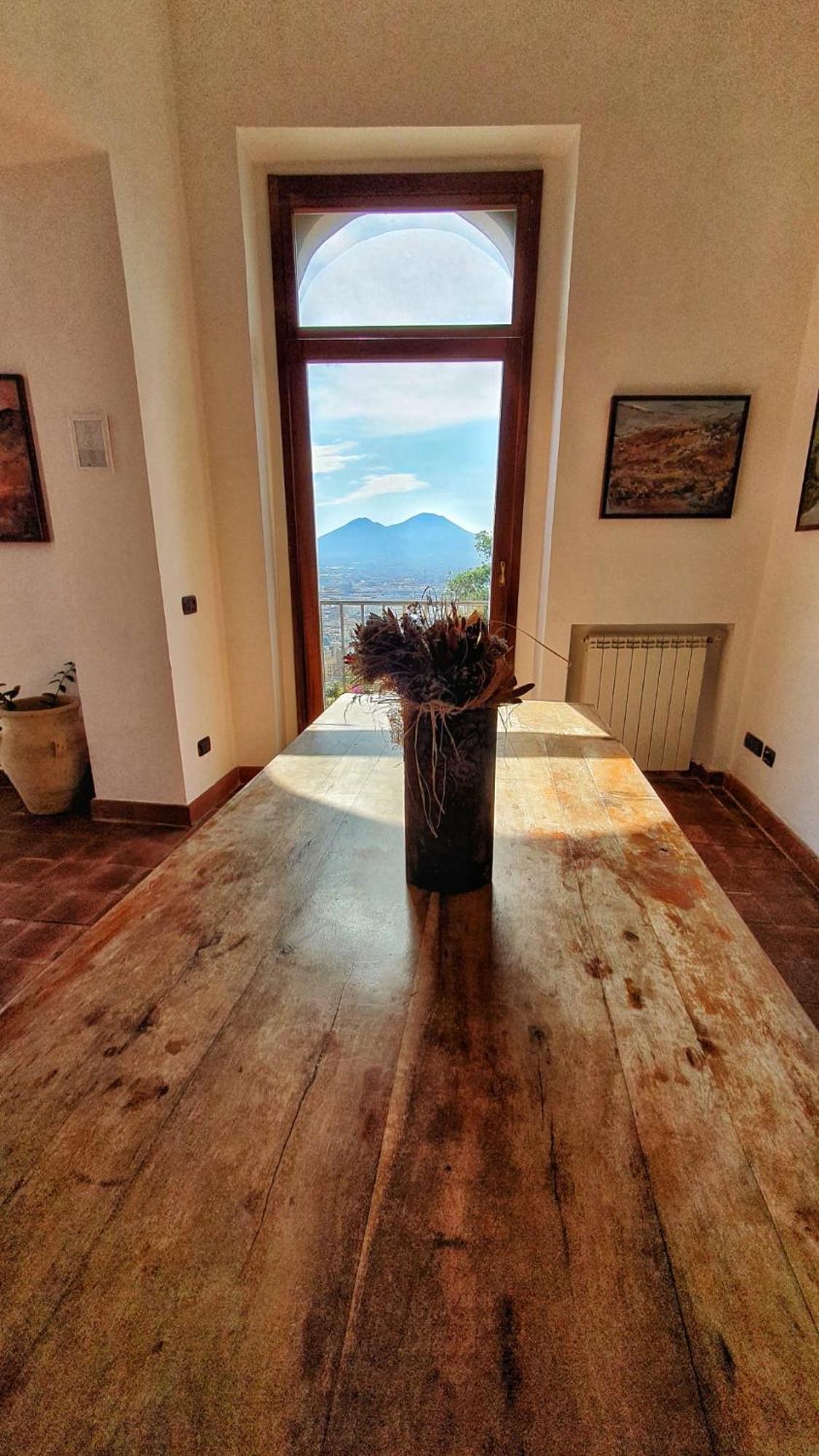 Guest House Pedamentina Napels Buitenkant foto