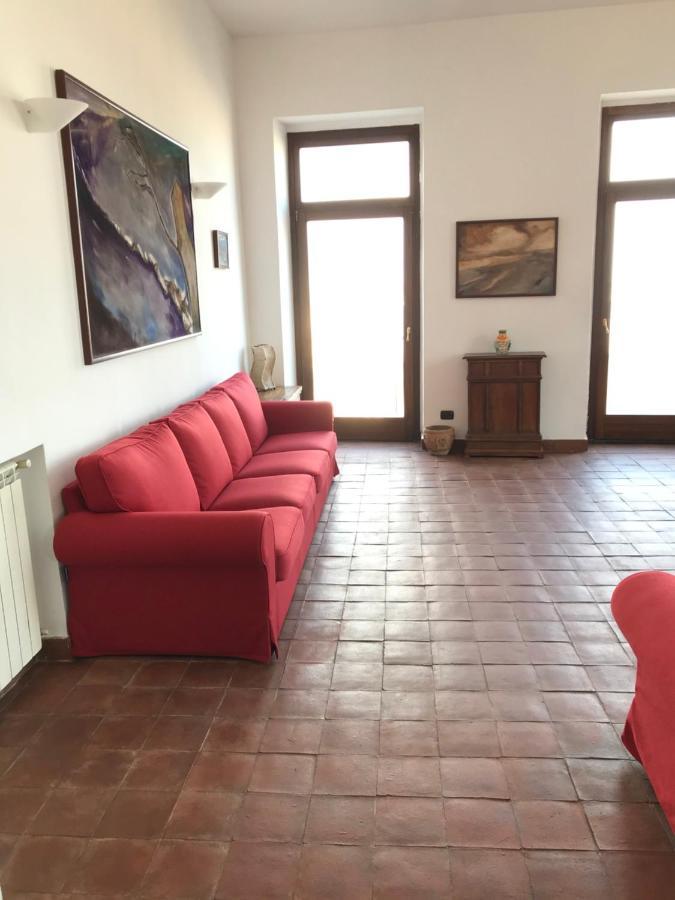 Guest House Pedamentina Napels Buitenkant foto
